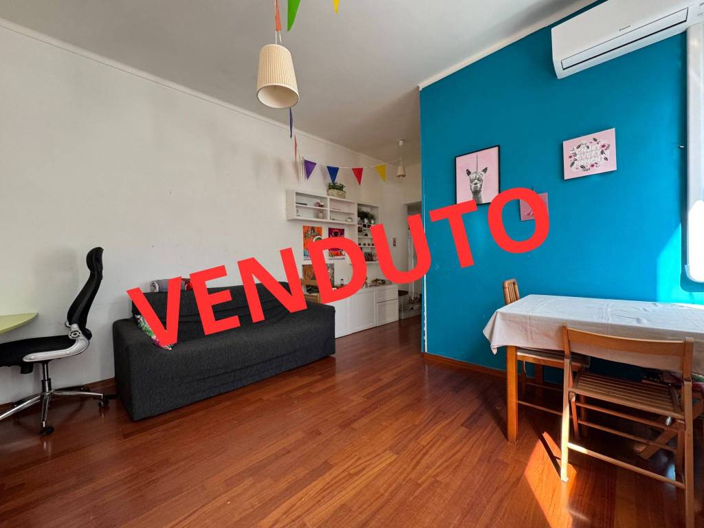 appartamento in vendita a Roma in zona Mostacciano