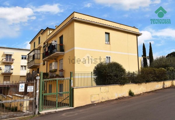 appartamento in vendita a Roma in zona Appio Pignatelli