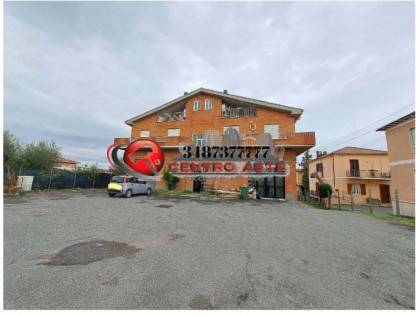appartamento in vendita a Roma in zona Finocchio
