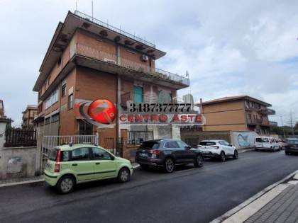 appartamento in vendita a Roma in zona Casal Morena