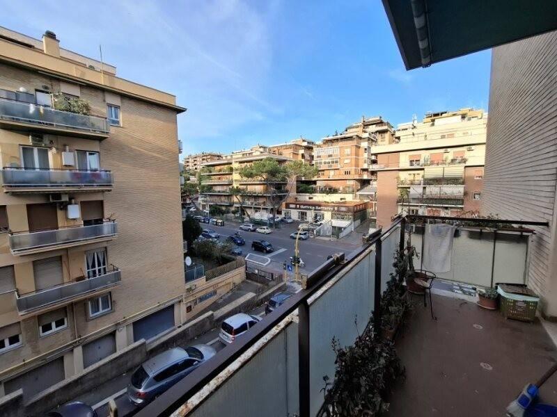 appartamento in vendita a Roma in zona Primavalle