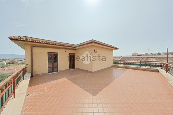 appartamento in vendita a Roma in zona Castelverde