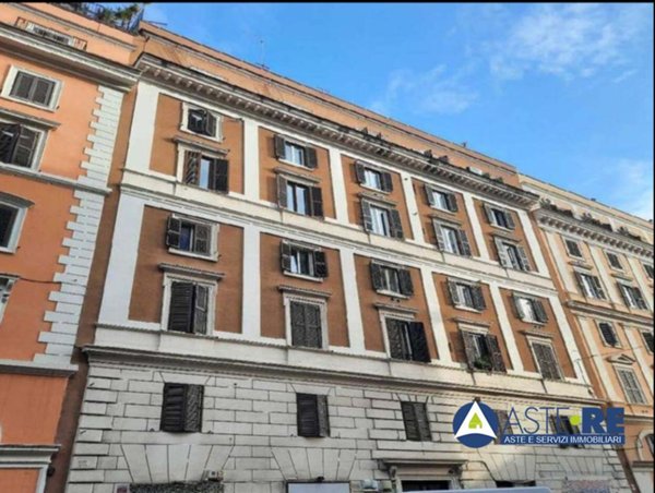appartamento in vendita a Roma in zona Esquilino