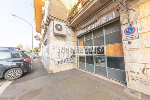 ufficio in vendita a Roma in zona Portuense
