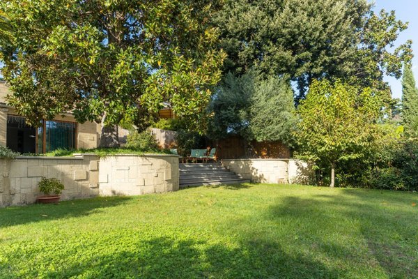 casa indipendente in vendita a Roma in zona EUR
