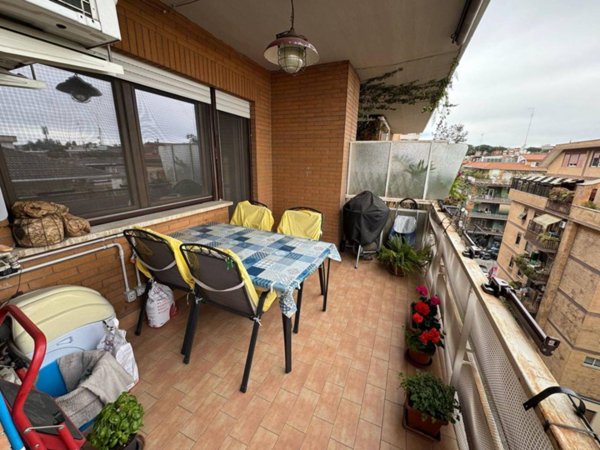 appartamento in vendita a Roma in zona Monte Sacro/Talenti