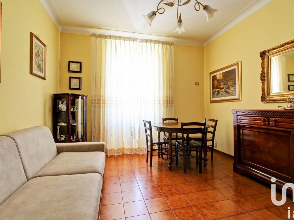 appartamento in vendita a Roma in zona Appio Latino