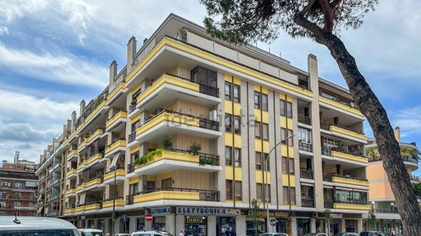 appartamento in vendita a Roma in zona Ostia