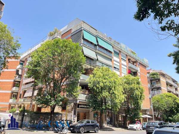 appartamento in vendita a Roma in zona Tor di Quinto