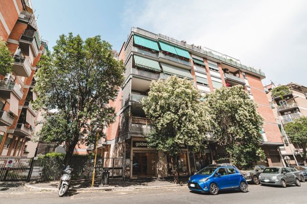 appartamento in vendita a Roma in zona Tor di Quinto