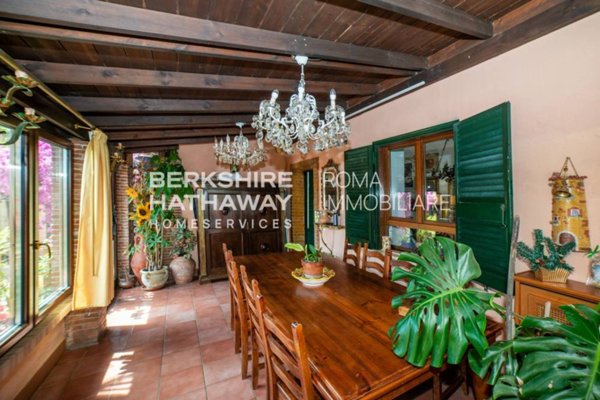 casa indipendente in vendita a Roma