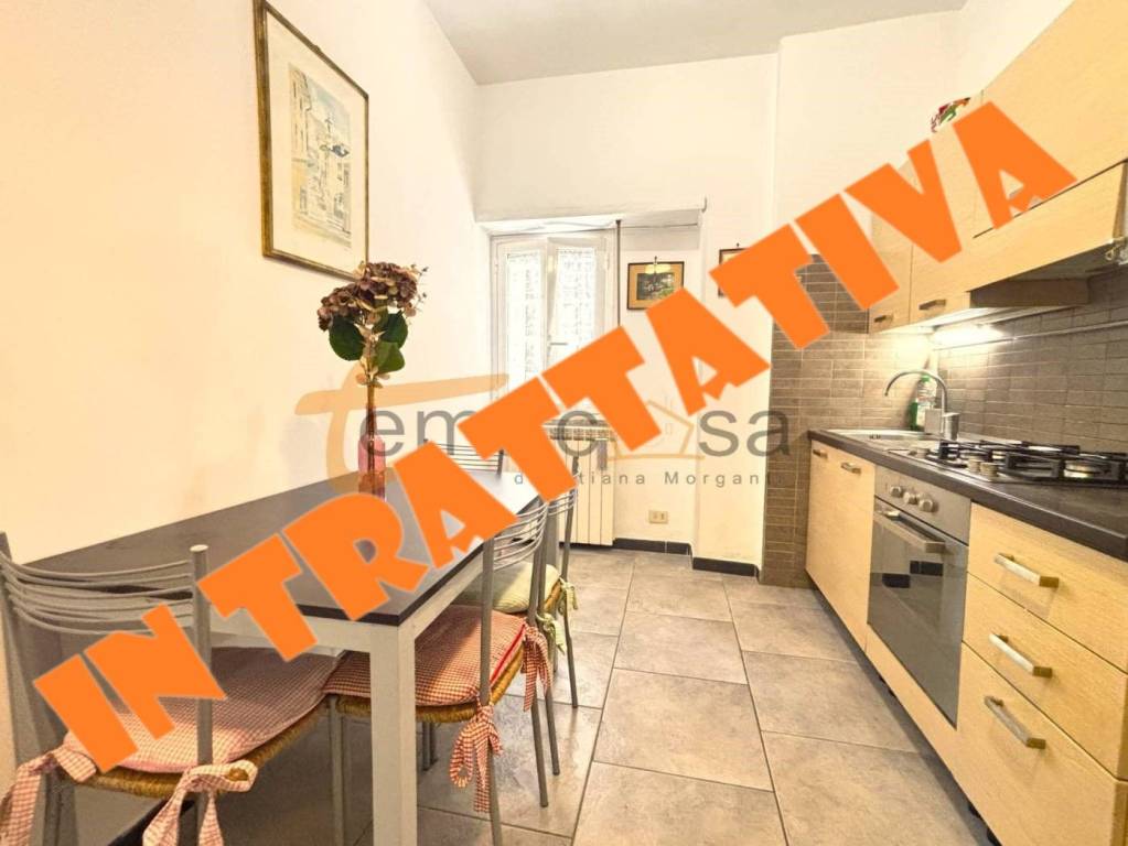 appartamento in vendita a Roma in zona Torre Angela