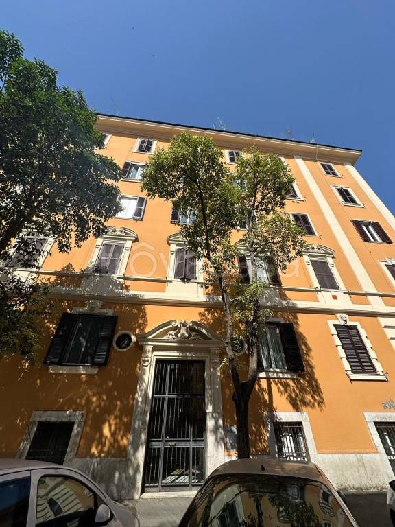 appartamento in vendita a Roma in zona Prenestino-Labicano