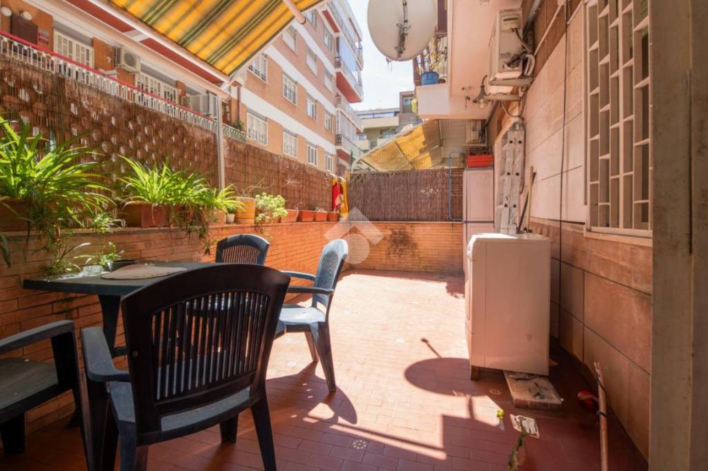 appartamento in vendita a Roma in zona Ostia