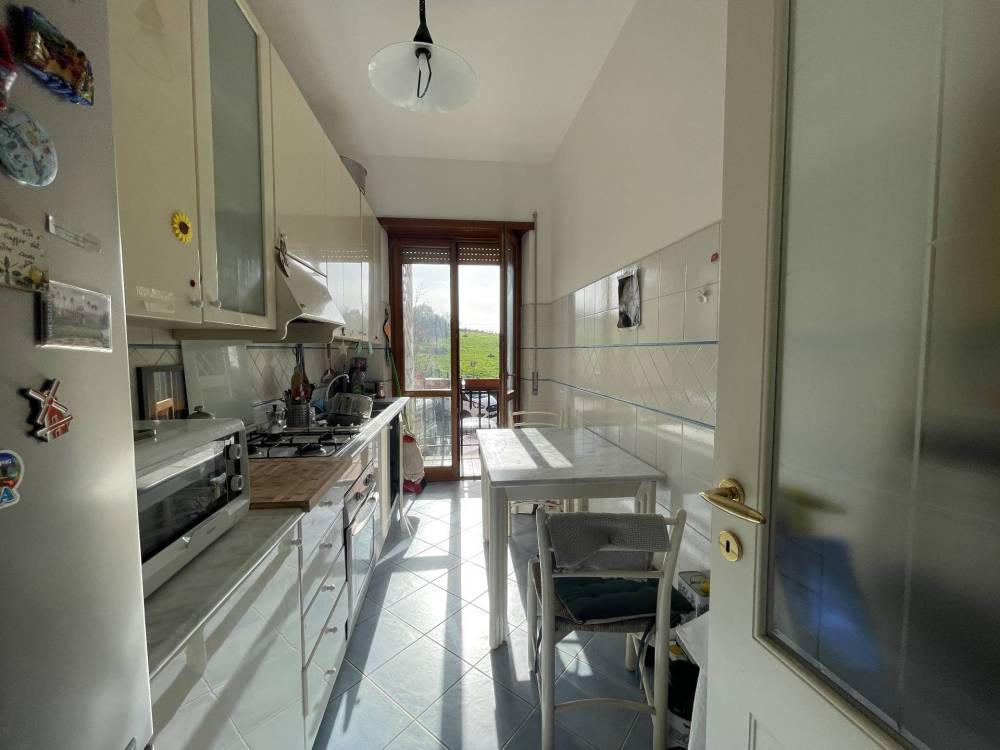 appartamento in vendita a Roma in zona Appio Latino