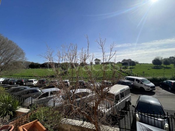 appartamento in vendita a Roma in zona Appio Latino