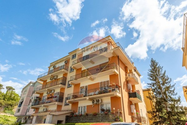 appartamento in vendita a Roma in zona Ostia