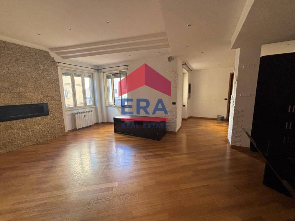 appartamento in vendita a Roma in zona Tuscolano