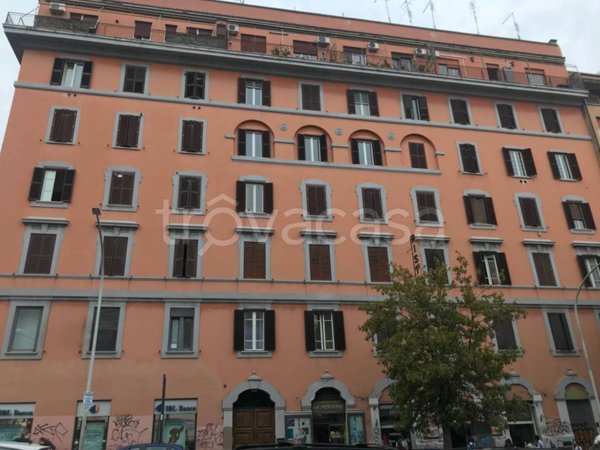 appartamento in vendita a Roma in zona Tuscolano