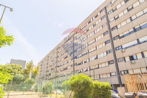 appartamento in vendita a Roma in zona Ostiense