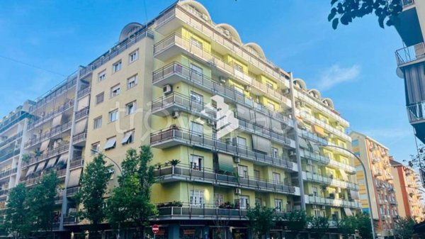 appartamento in vendita a Roma in zona Appio Latino