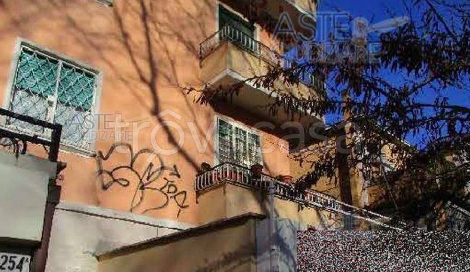 appartamento in vendita a Roma in zona Tor di Quinto