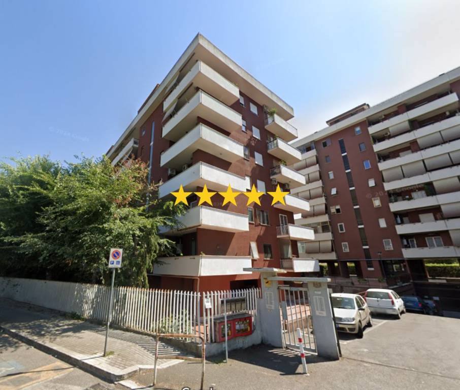 appartamento in vendita a Roma in zona Cinecittà