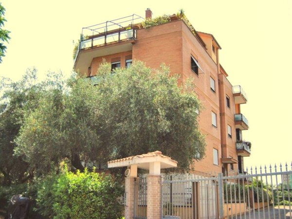 appartamento in vendita a Roma in zona Torre Maura
