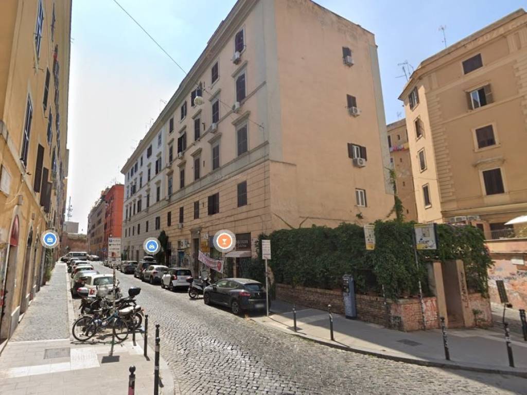 negozio in vendita a Roma in zona Tiburtino