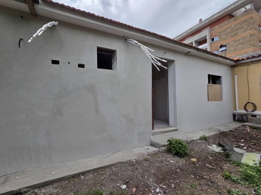 appartamento in vendita a Roma in zona Prenestino-Labicano