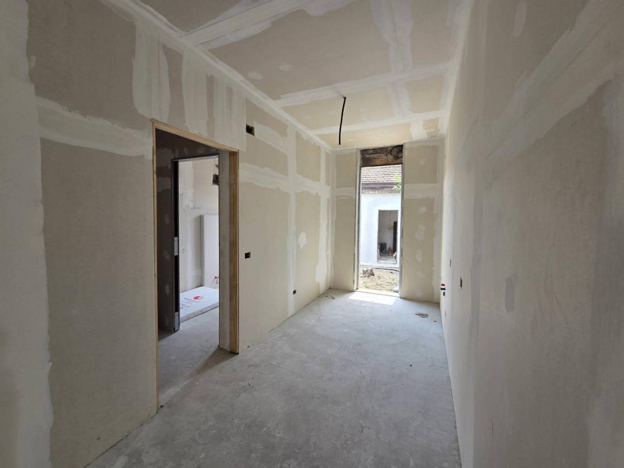 appartamento in vendita a Roma in zona Prenestino-Labicano