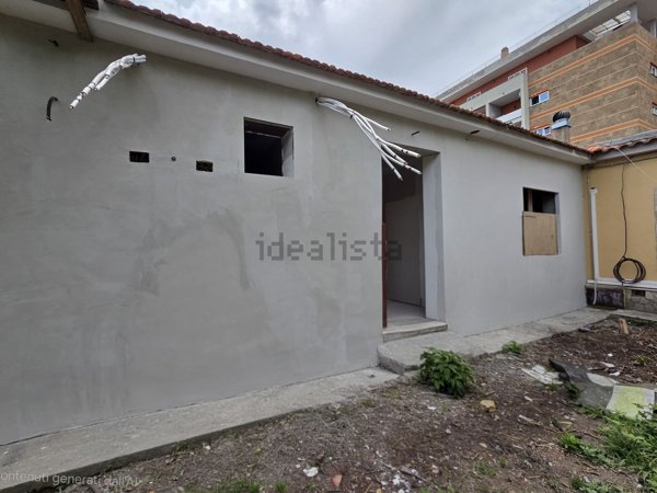 appartamento in vendita a Roma in zona Prenestino-Labicano