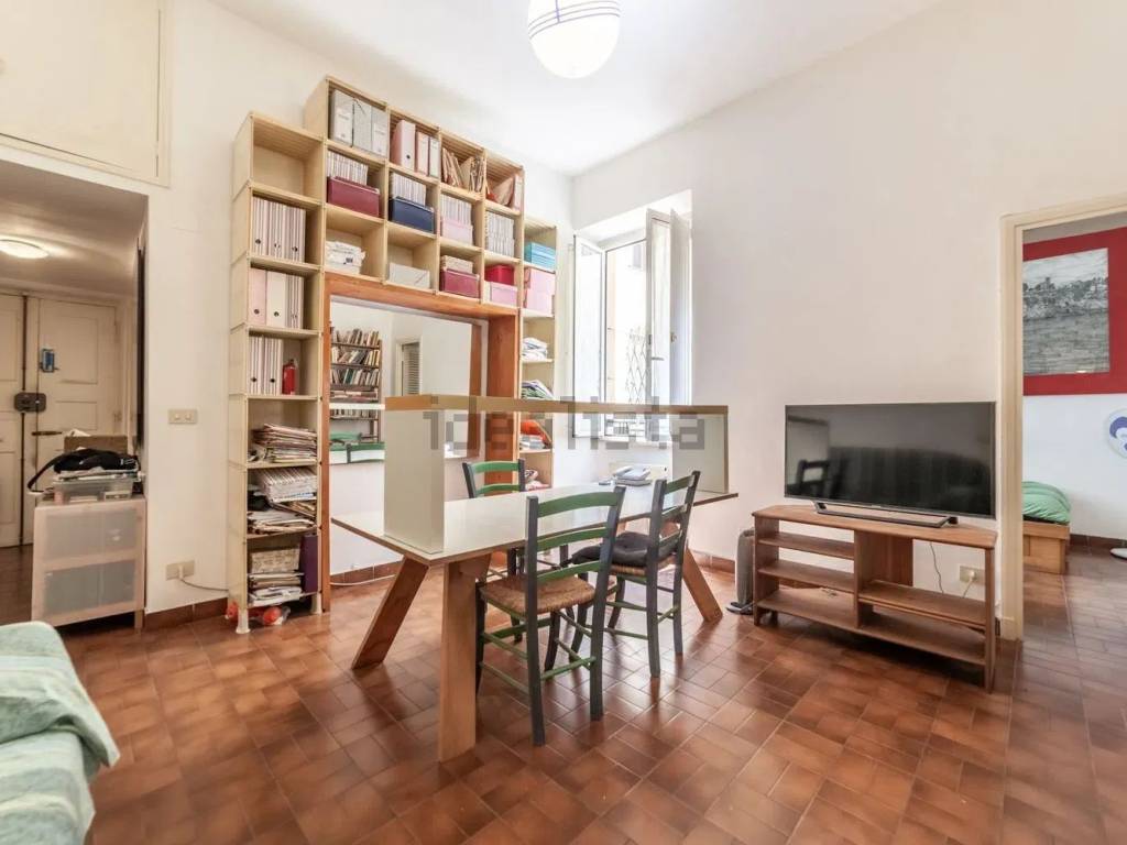 appartamento in vendita a Roma in zona Trastevere