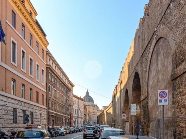 appartamento in vendita a Roma in zona Rione Borgo