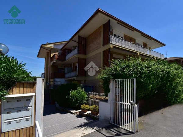 appartamento in vendita a Roma in zona Appio Pignatelli