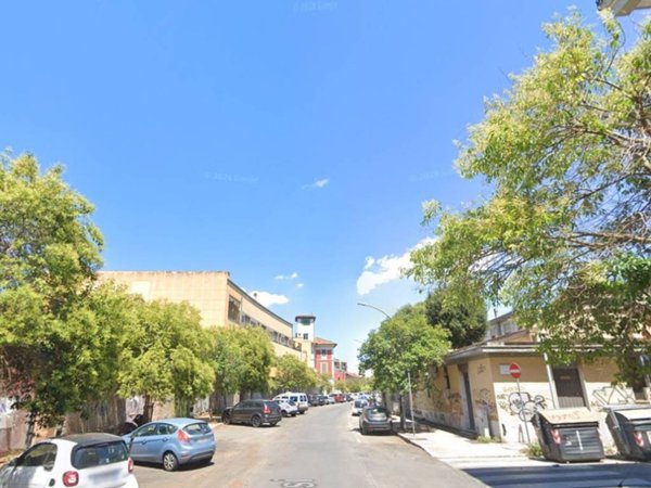 appartamento in vendita a Roma in zona Tuscolano