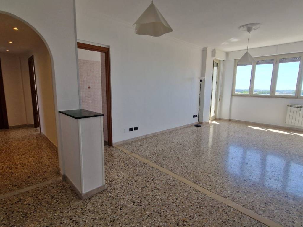 appartamento in vendita a Roma in zona Spinaceto