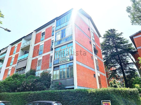 appartamento in vendita a Roma in zona Vigna Murata