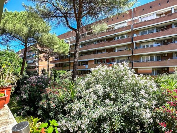 appartamento in vendita a Roma in zona Torrino