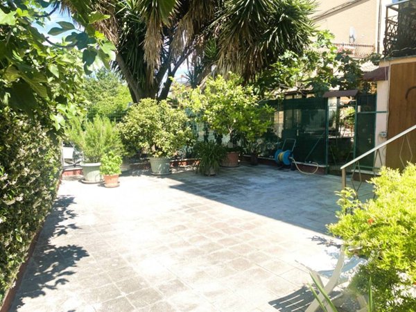 appartamento in vendita a Roma in zona Sette Bagni