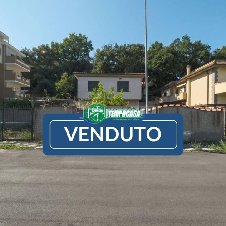 casa indipendente in vendita a Roma in zona Ottavia