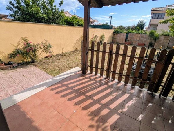casa indipendente in vendita a Roma in zona Vitinia