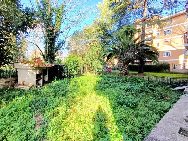 casa indipendente in vendita a Roma in zona Salario