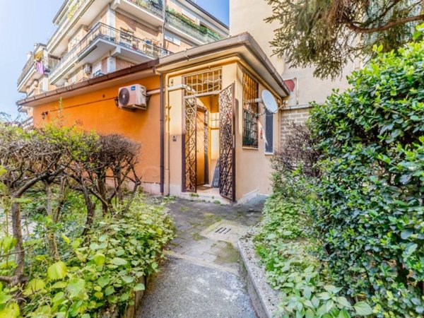 appartamento in vendita a Roma in zona Prenestino-Centocelle