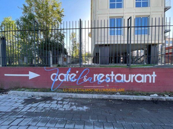 negozio in vendita a Roma in zona Portuense