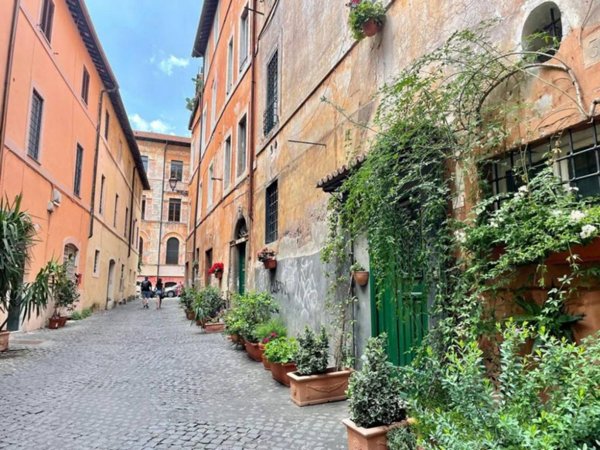 appartamento in vendita a Roma in zona Trastevere