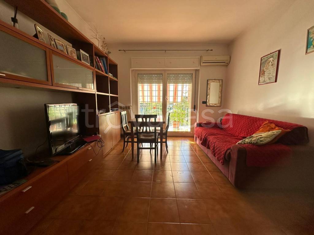 appartamento in vendita a Roma in zona San Basilio