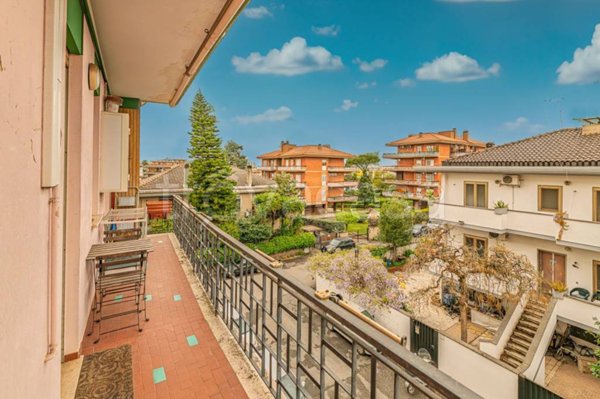 appartamento in vendita a Roma in zona Primavalle