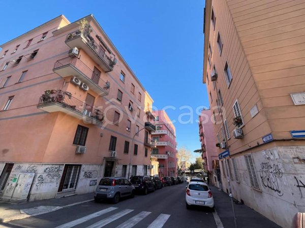 appartamento in vendita a Roma in zona Gianicolense