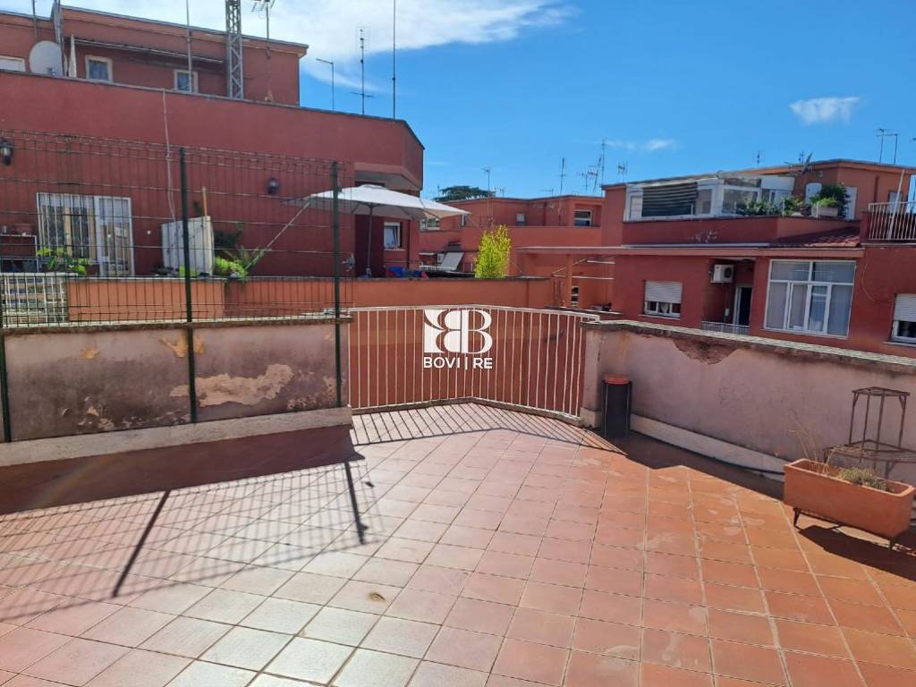appartamento in vendita a Roma in zona Primavalle